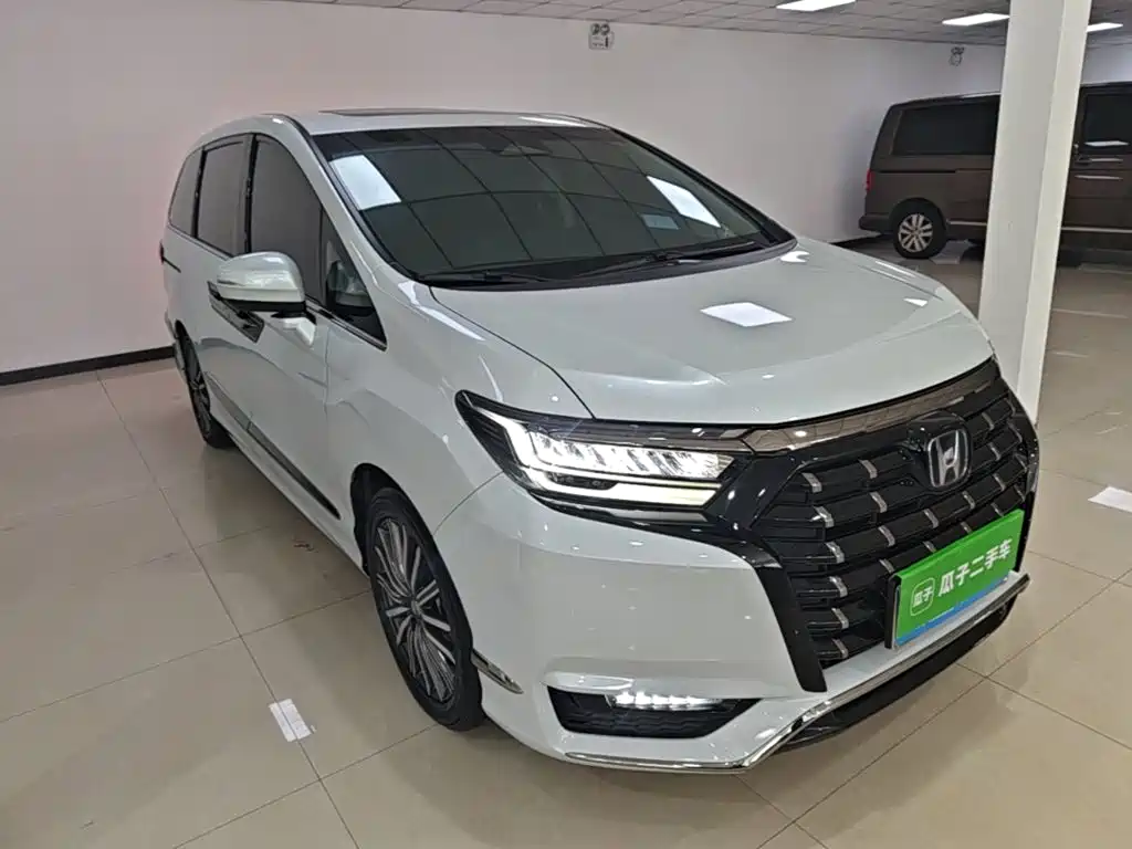 Honda Elysion — миниатюра 4