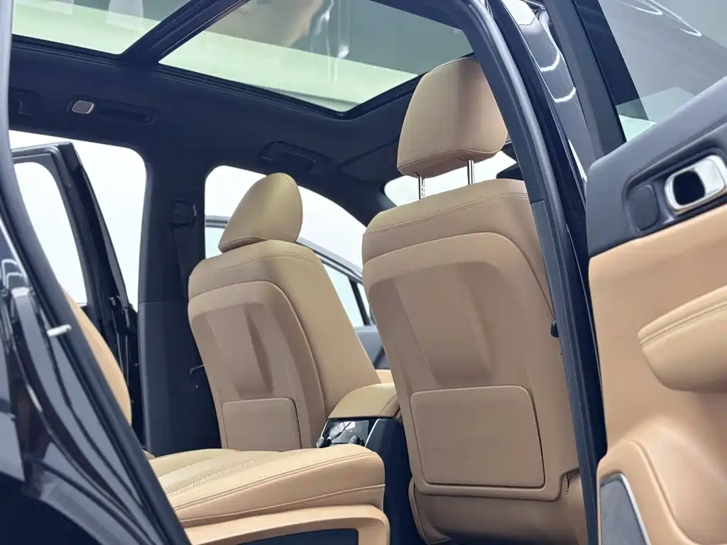 Li Auto Li ONE — миниатюра 20