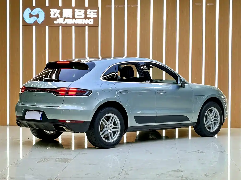 Porsche Macan — миниатюра 22