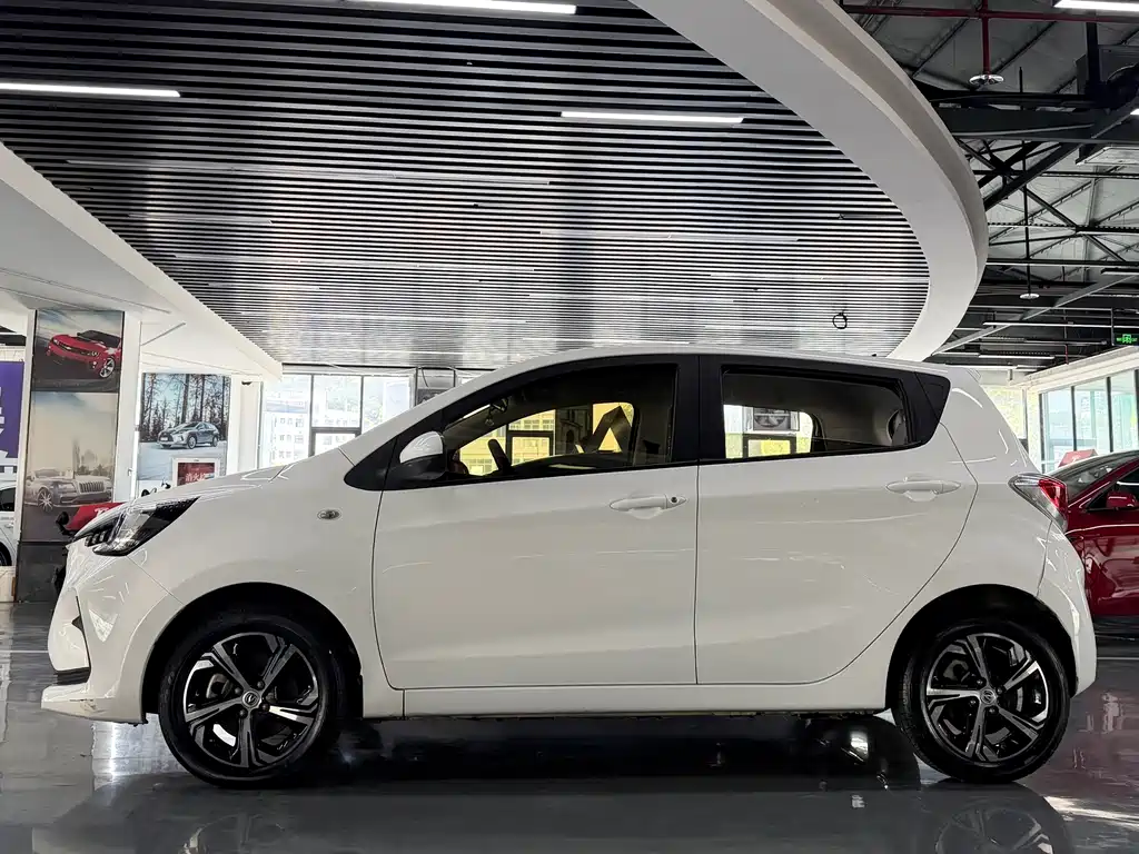Changan Benben E-Star — миниатюра 3
