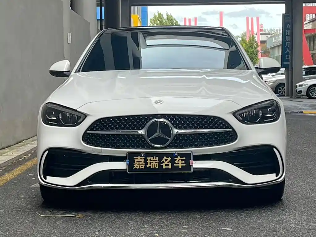 Mercedes-Benz C-Class — миниатюра 2