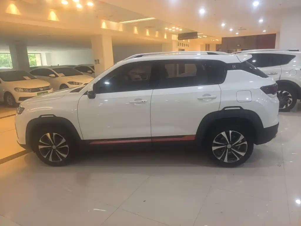 Changan CS35PLUS — миниатюра 25