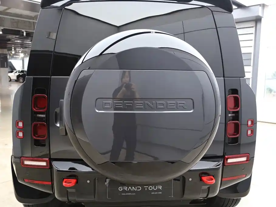 Land Rover Defender — миниатюра 29
