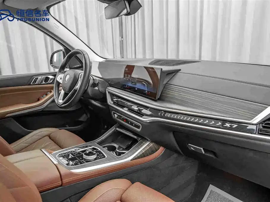 BMW X7 — миниатюра 14