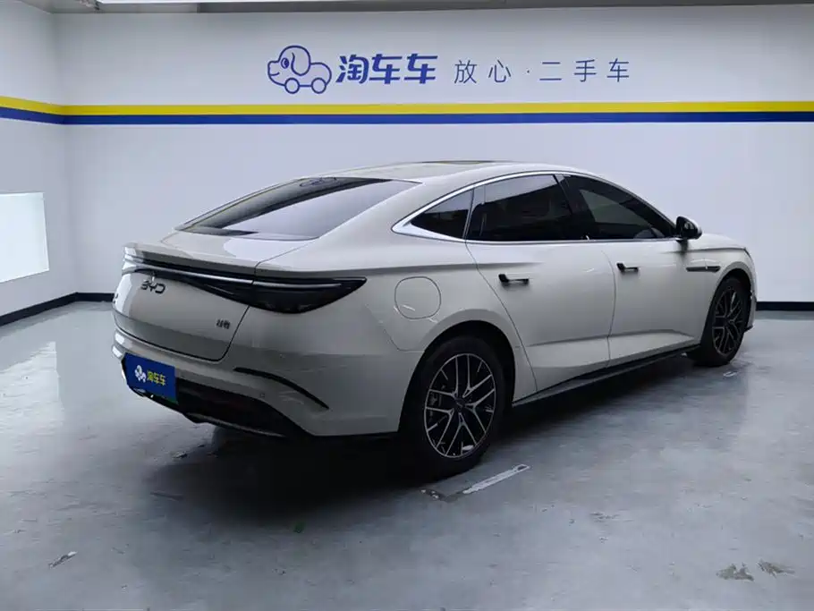 BYD Seal 2023 DM-i 1.5L 121km Luxury
