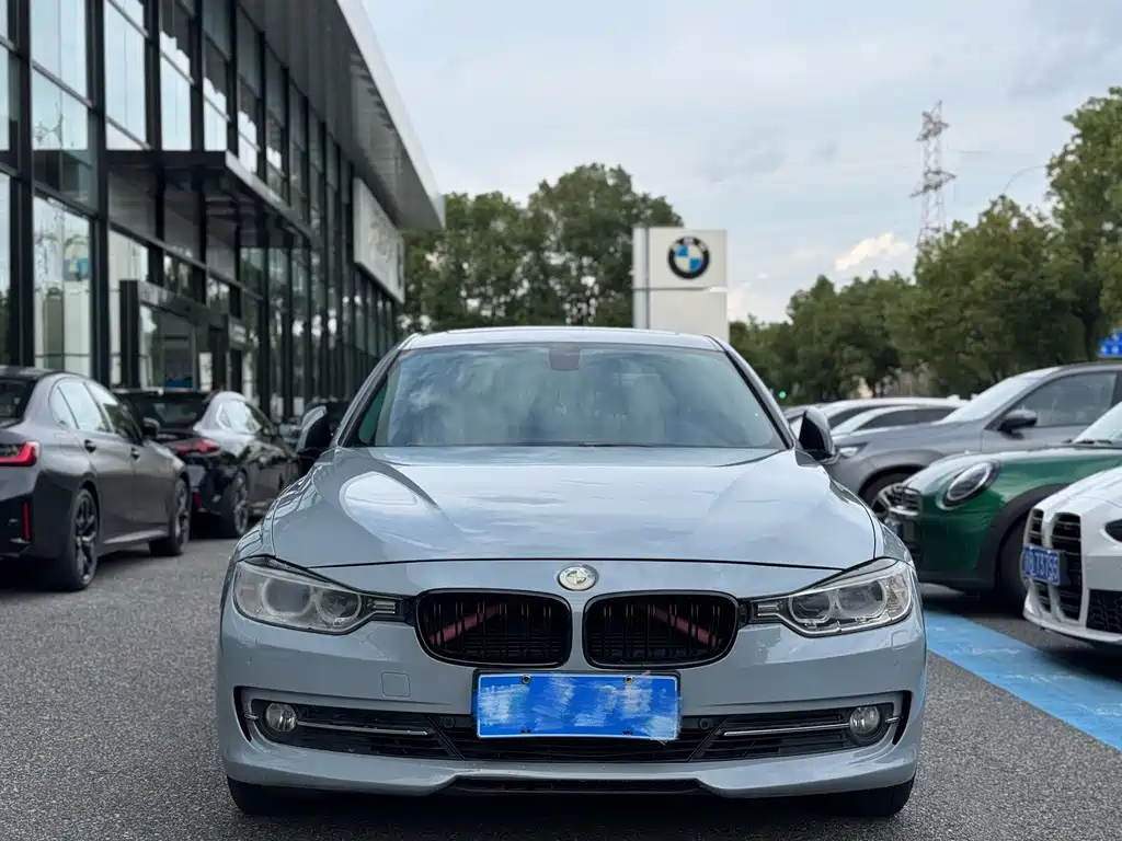 BMW 3 Series — миниатюра 2