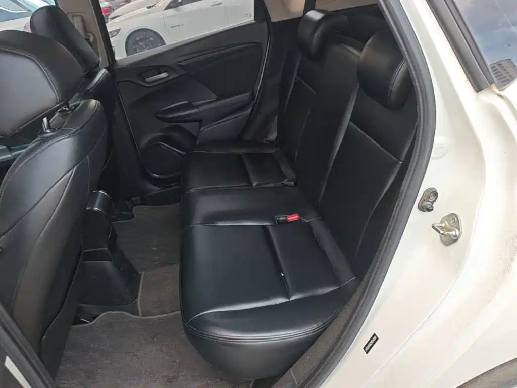 Honda Fit — миниатюра 17