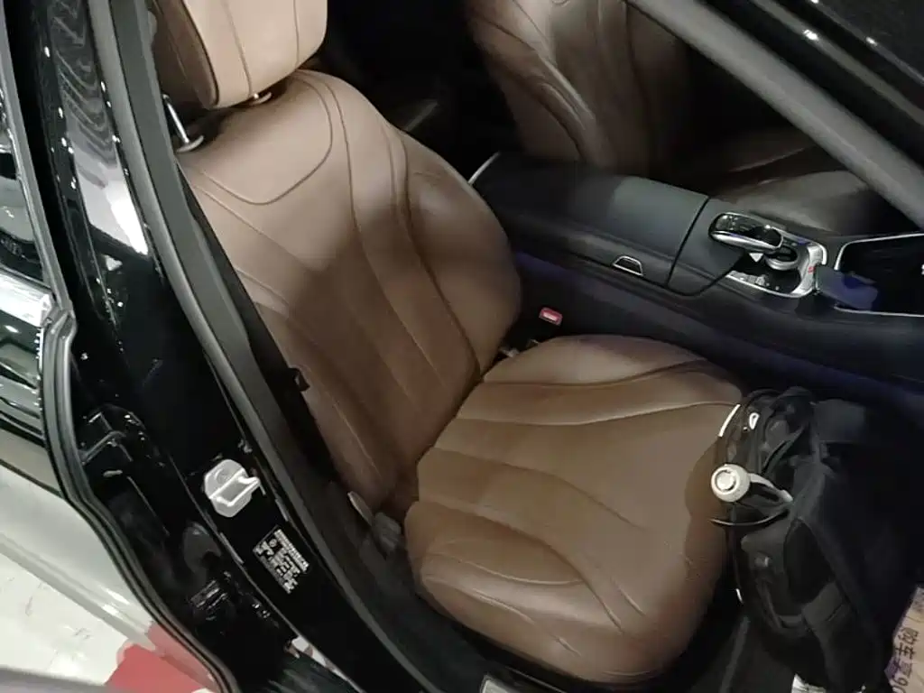 Mercedes-Benz S-Class — миниатюра 25