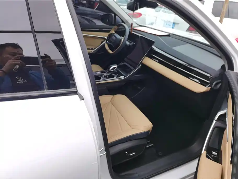 GEELY AUTOMOBILE BOYUE L