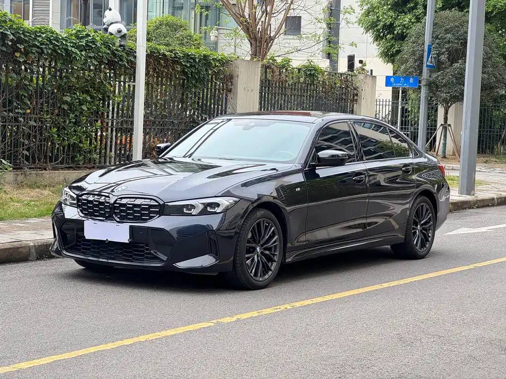 BMW 3 Series 2023