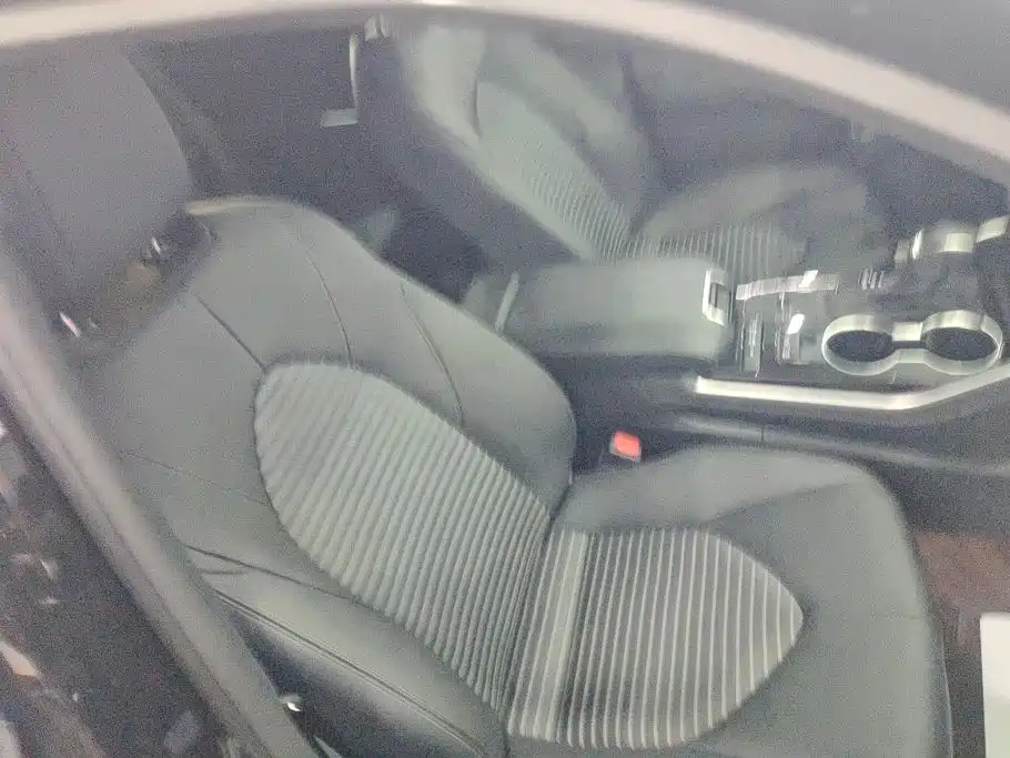 Toyota Crown Kluger — миниатюра 8
