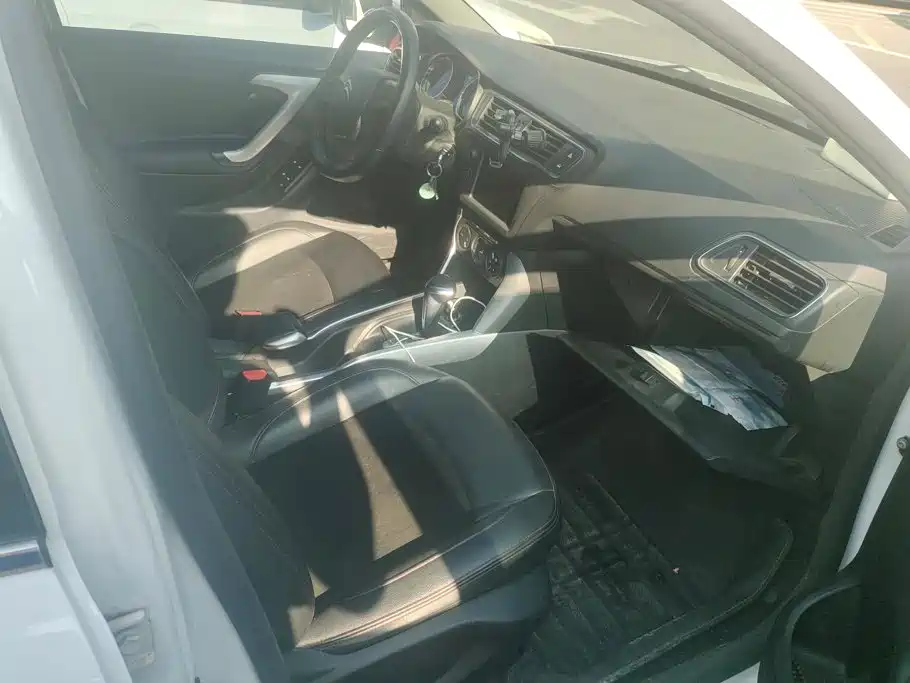 Citroen C3-XR — миниатюра 8