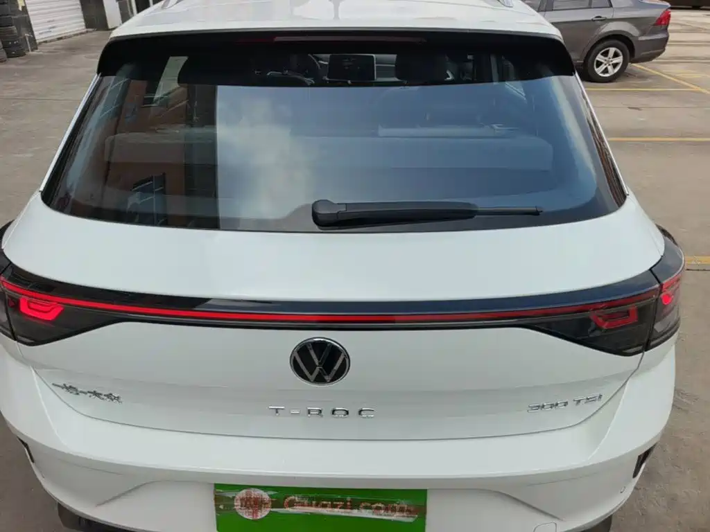 Volkswagen T-Roc — миниатюра 6