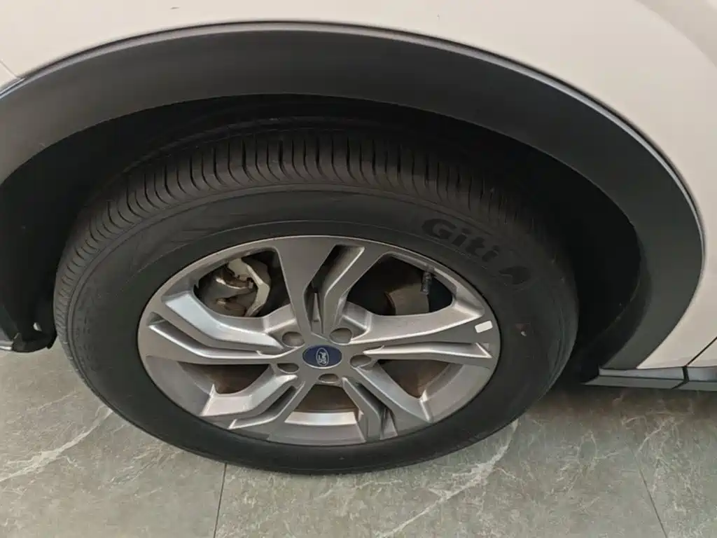 Ford Equator Sport — миниатюра 23