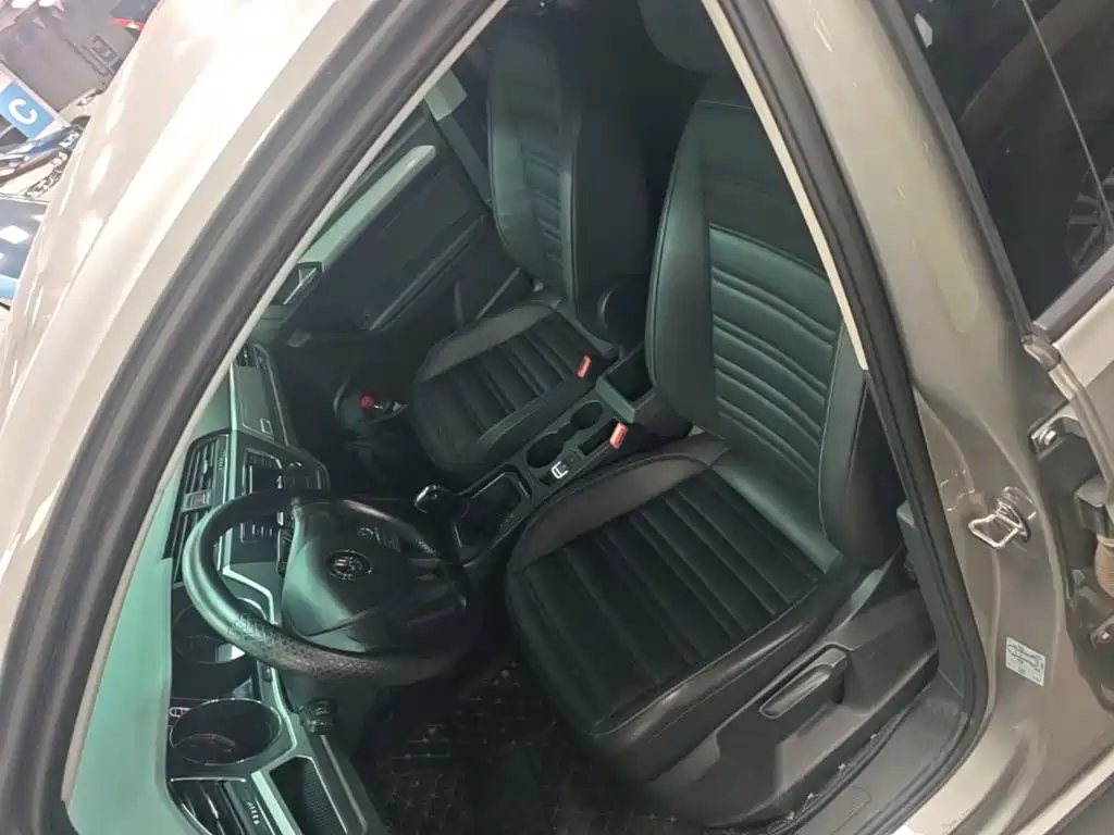 Volkswagen Touran — миниатюра 15