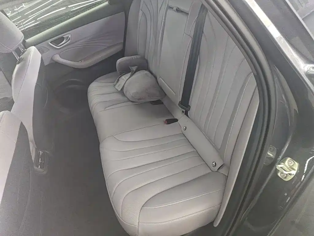 Roewe M7 DMH — миниатюра 17