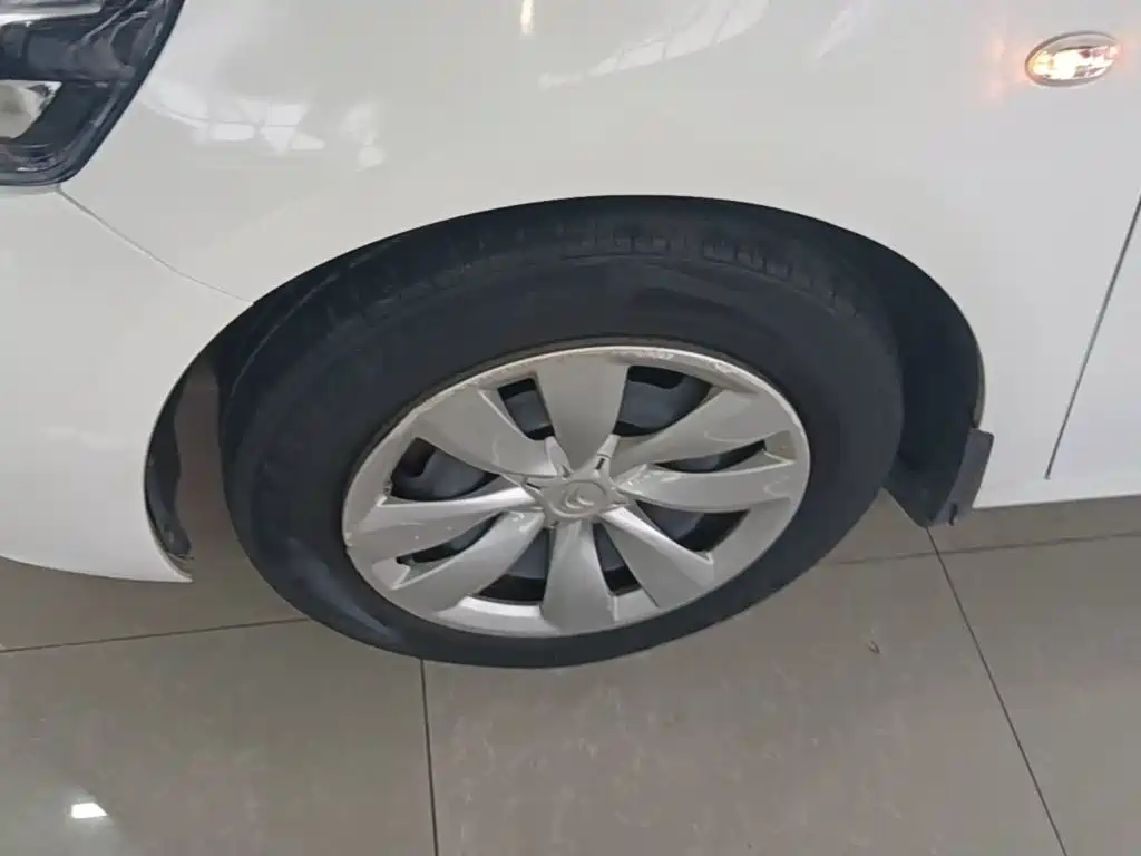 Citroen Elysee — миниатюра 23