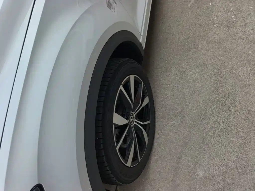 Volkswagen T-Roc — миниатюра 23