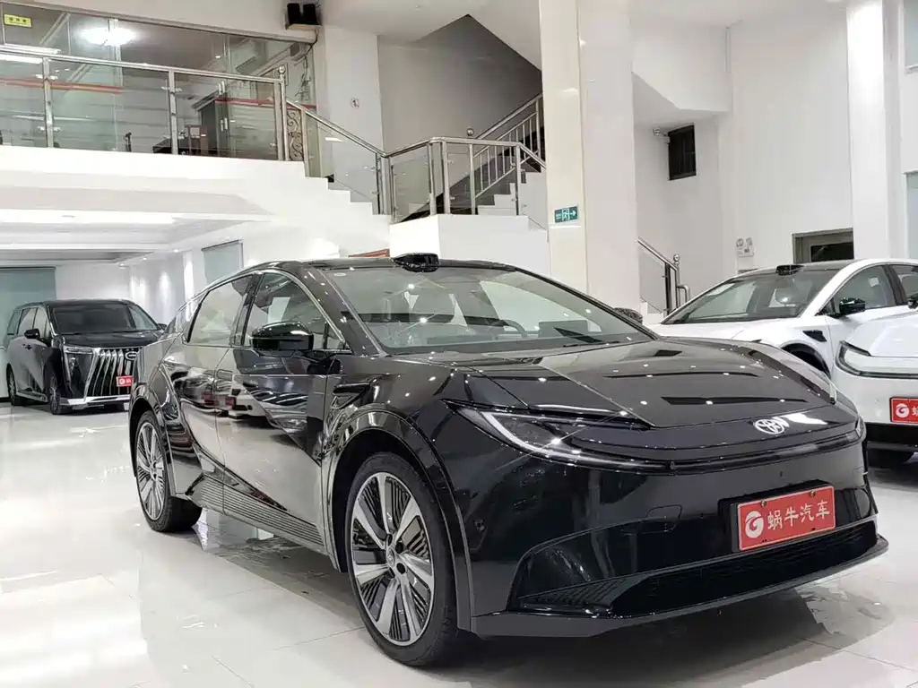Toyota bZ5 — миниатюра 3