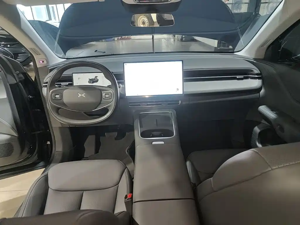 XPeng G6 — миниатюра 10