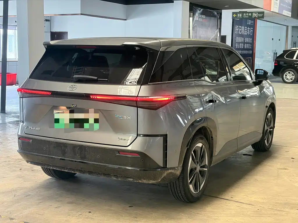 Toyota bZ3X — миниатюра 5