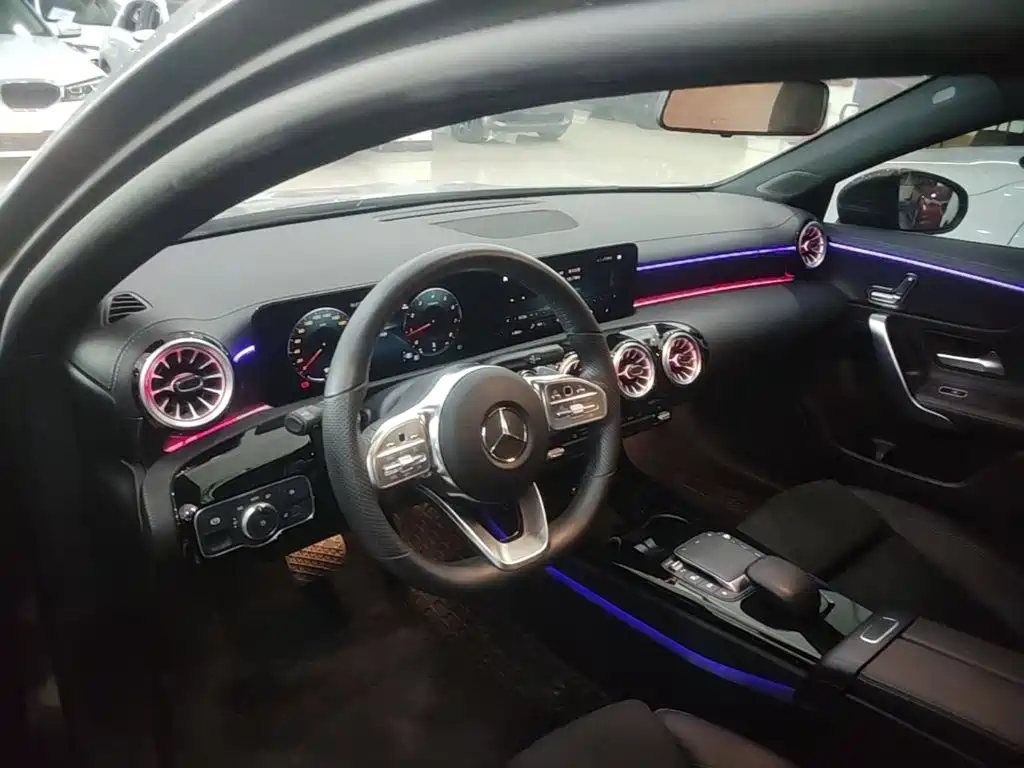 Mercedes-Benz A-Class — миниатюра 10