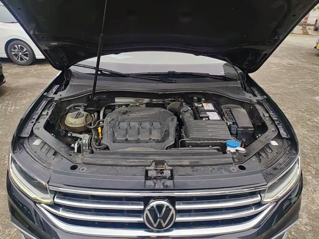 Volkswagen Tiguan L — миниатюра 20