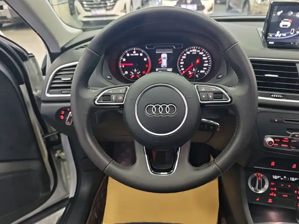 Audi Q3 — миниатюра 11