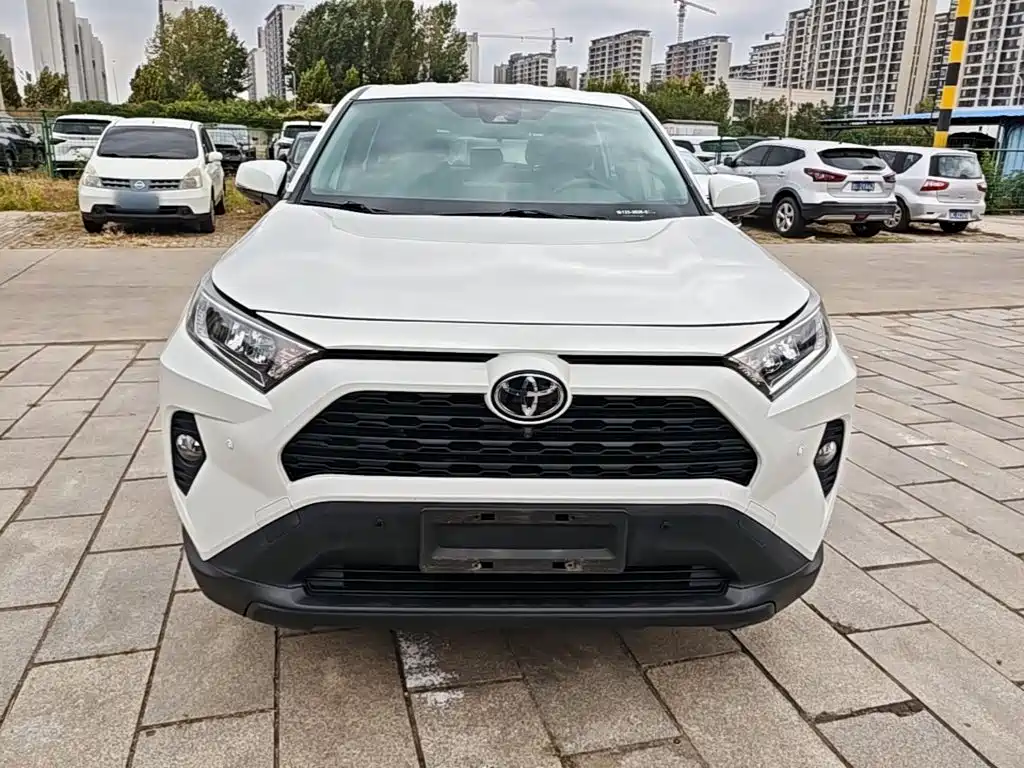 Toyota RAV4 — миниатюра 3