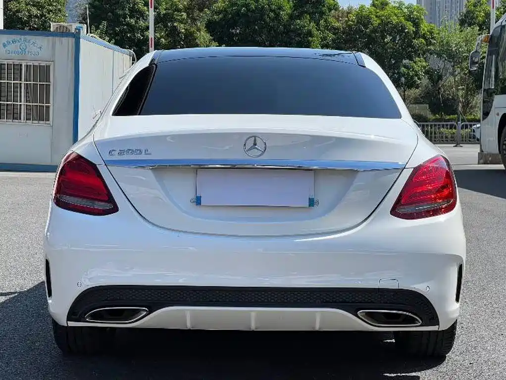 Mercedes-Benz C-Class — миниатюра 8