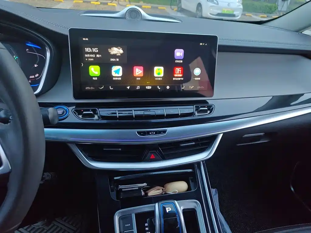 Geely Jia Ji New Energy — миниатюра 9
