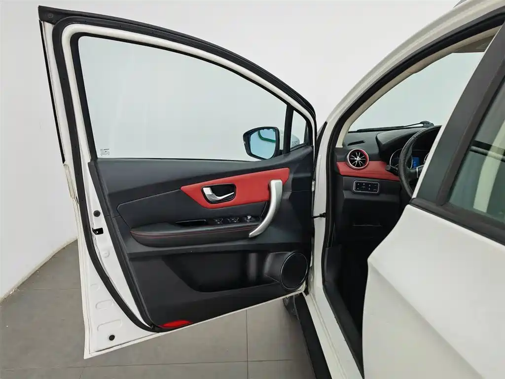 Haval H1 2015 1.5L AMT Luxury