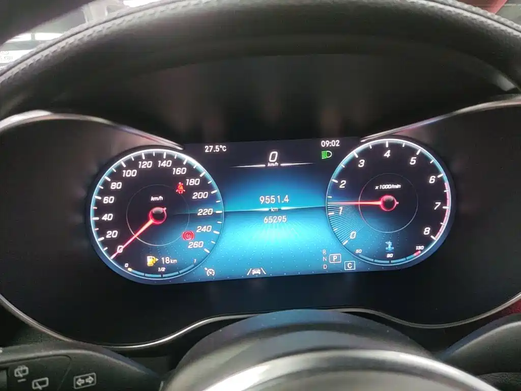 Mercedes-Benz GLC — миниатюра 12