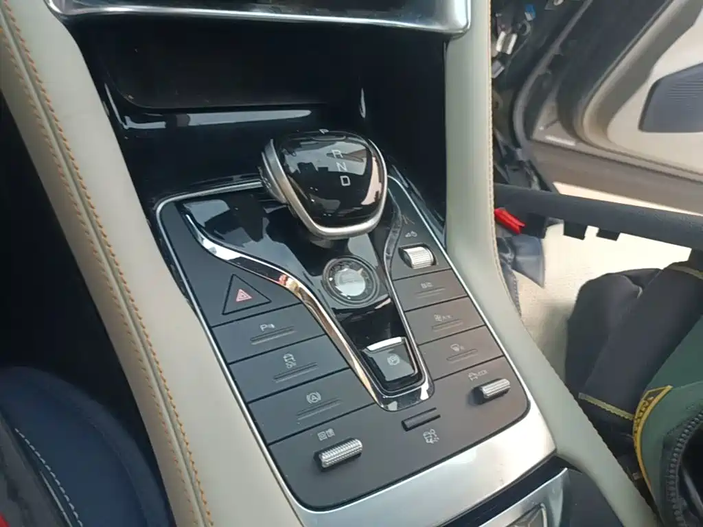 BYD PLUS New Energy — миниатюра 14