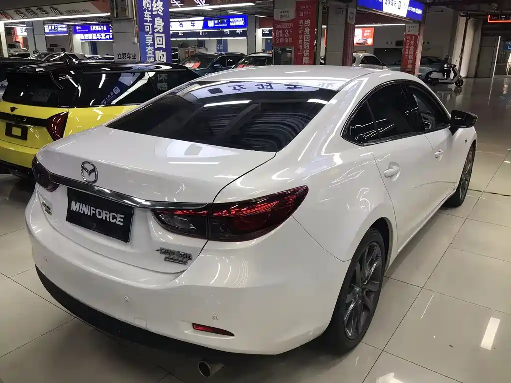 Mazda Atenza — миниатюра 8