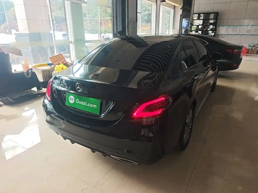 Mercedes-Benz C-Class — миниатюра 7