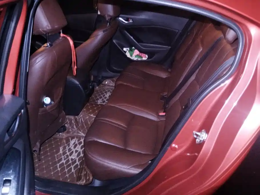 Mazda 3 Axela — миниатюра 11