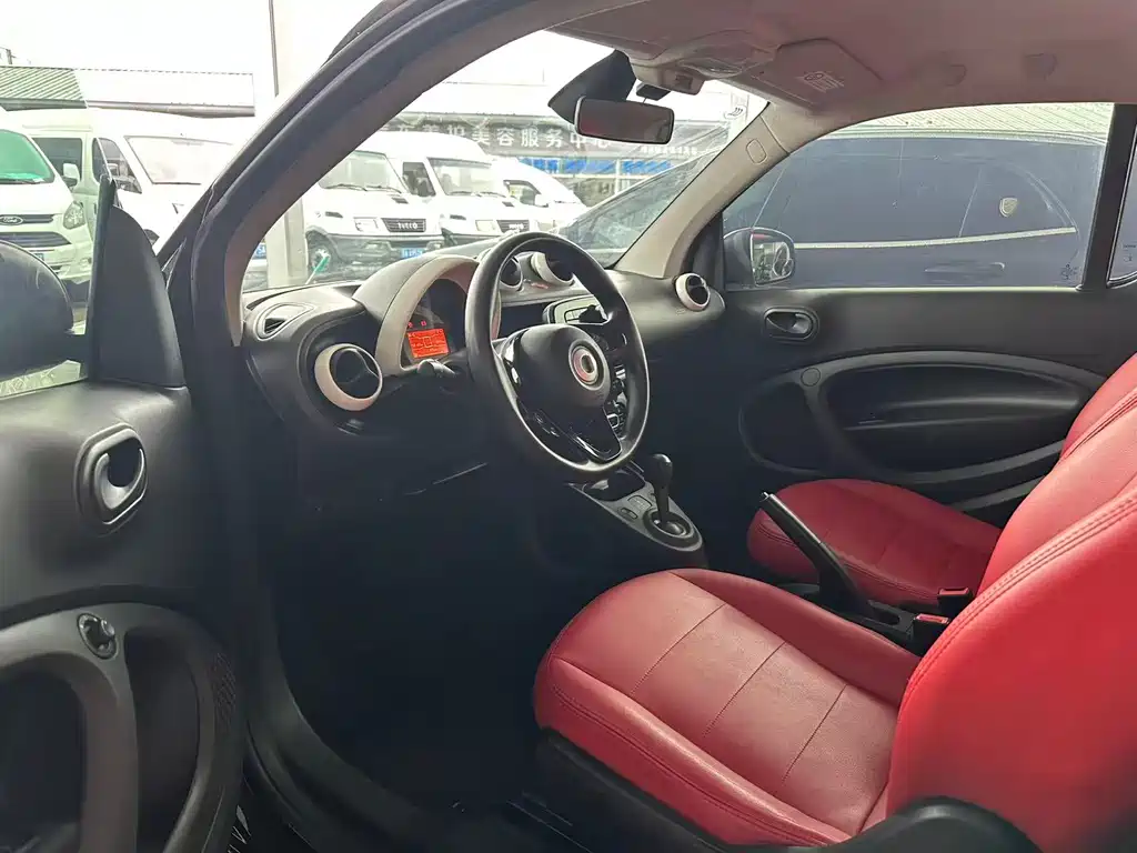 smart Smart Fortwo — миниатюра 7
