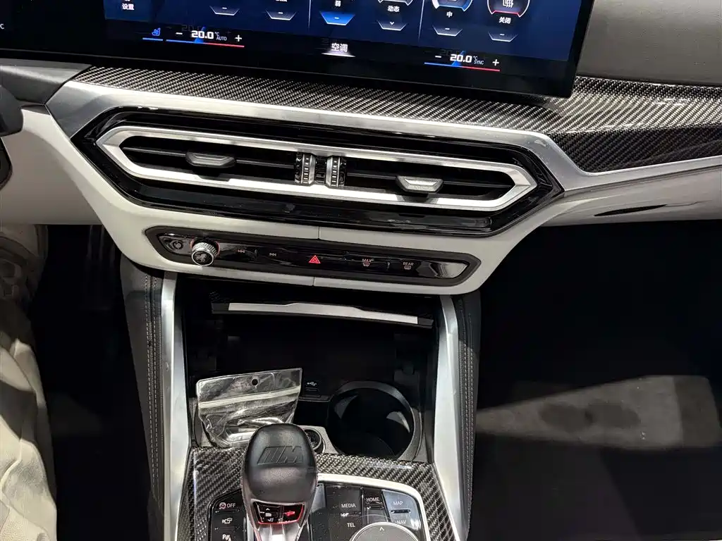 BMW M4 — миниатюра 11