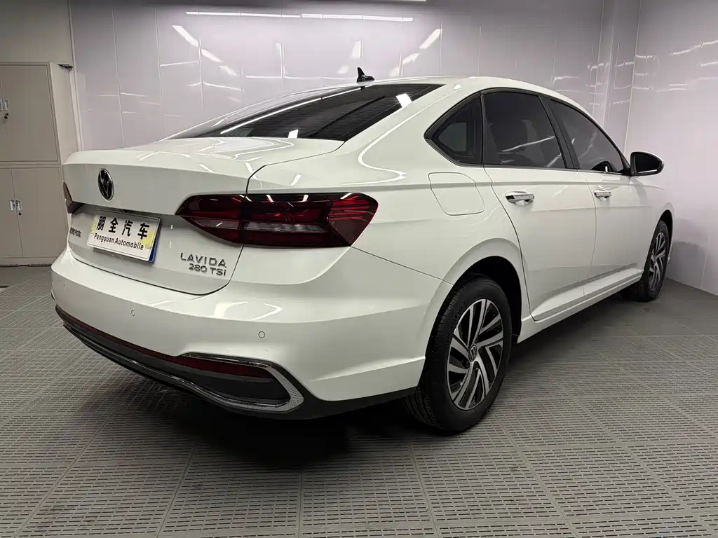 Volkswagen Lavida — миниатюра 17