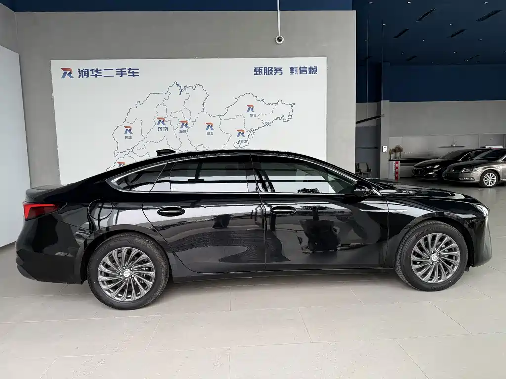 Buick LaCrosse — миниатюра 3