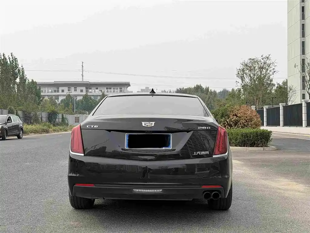 Cadillac CT6 — миниатюра 5