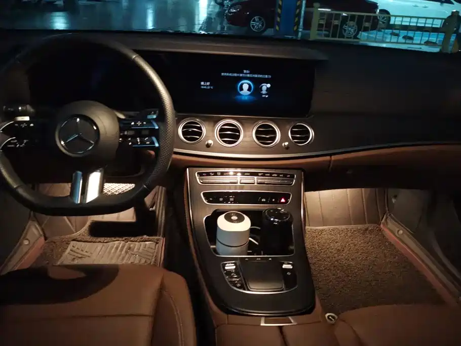 Mercedes-Benz E-Class — миниатюра 12