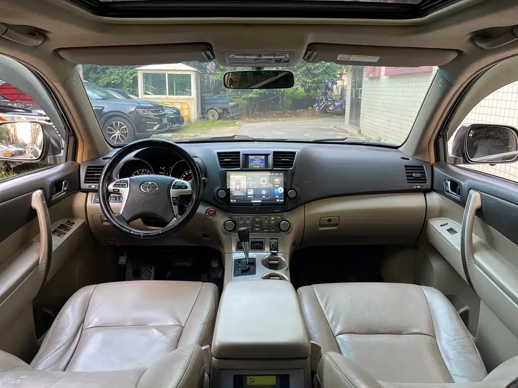 Toyota Highlander — миниатюра 6