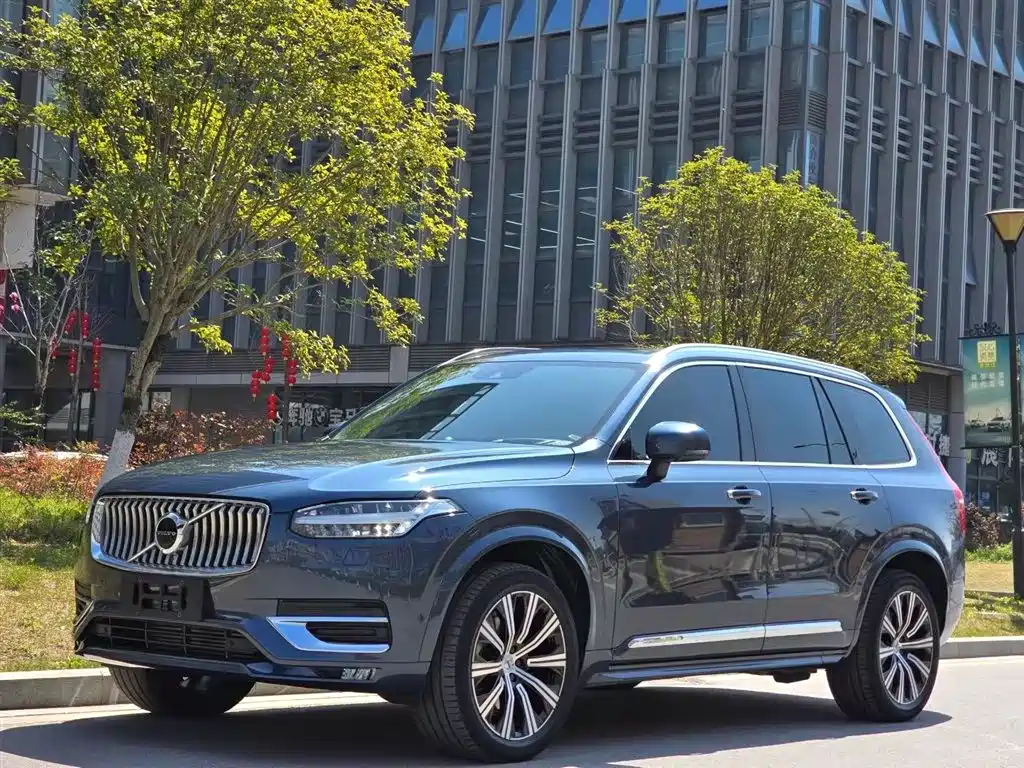 Volvo XC90 2020 T6 Luxury 7 мест