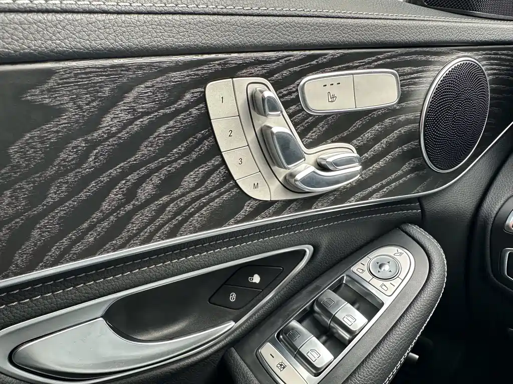 Mercedes-Benz C-Class — миниатюра 18