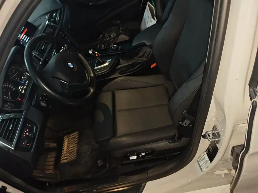BMW 3 Series — миниатюра 20