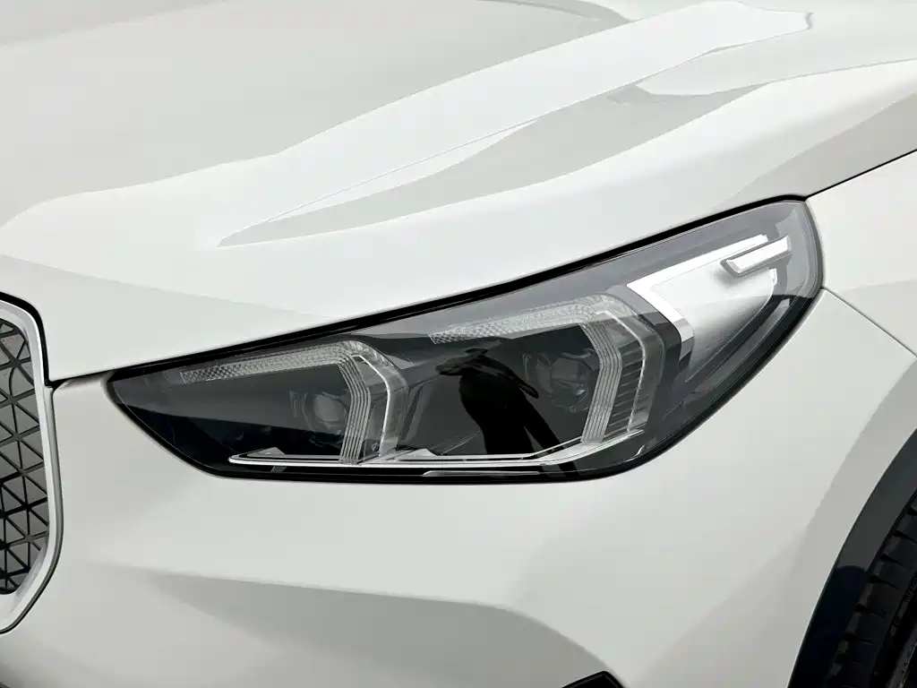 BMW iX1 — миниатюра 24