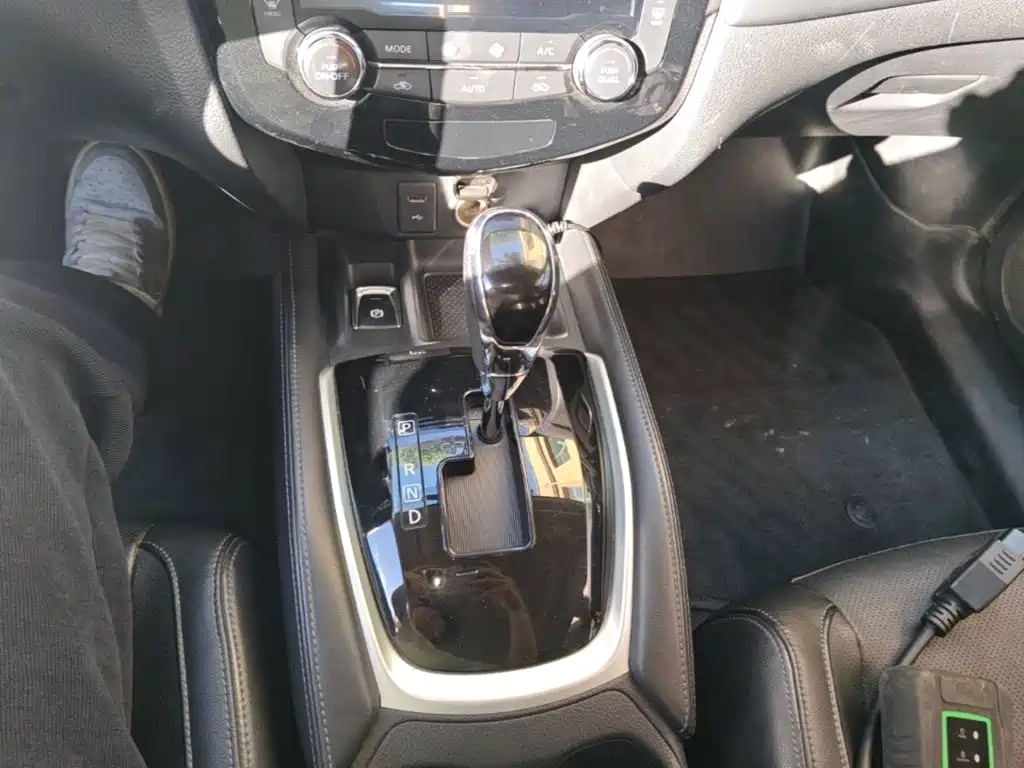 Nissan X-Trail — миниатюра 14