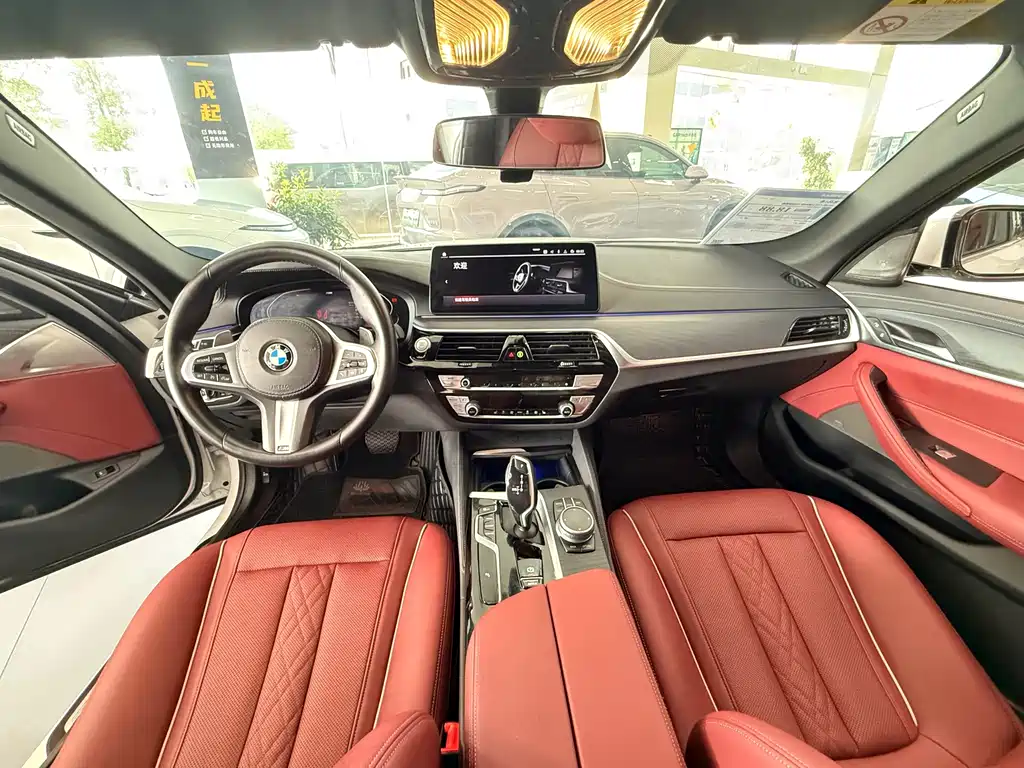 BMW 5 Series — миниатюра 6